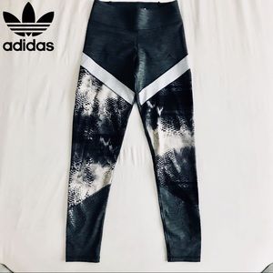 Raaaaad Adidas Snakeskin Leggings 🐍